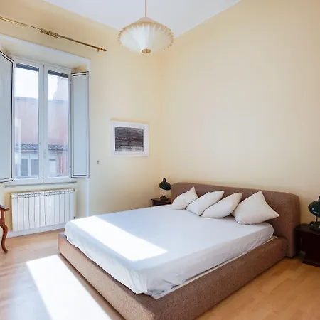 Spanish Steps Luxury Apartmán Řím