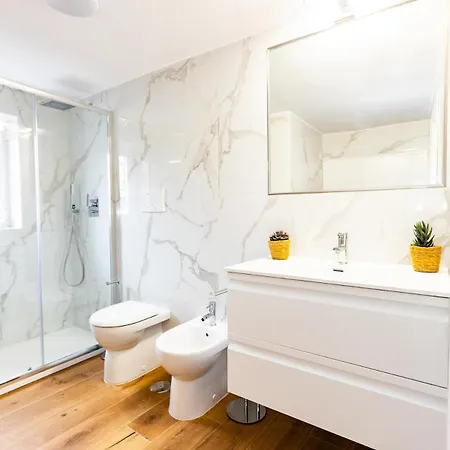 Spanish Steps Luxury דירה