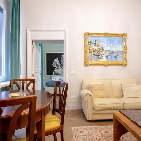 Апартаменты Spanish Steps Luxury *
