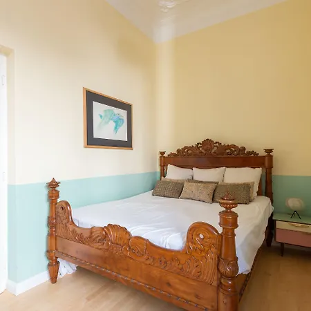 Spanish Steps Luxury דירה